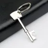 Keychains Portable Metal Beer Keychain Bottle Opener Key Shape Kitchen Accessories Wedding Party Favor Gifts For Guests Car Bag Ornament