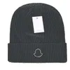 Beanie / Skull Caps Designer Knitwear Temperamento Versátil Beanie Malha Quente Carta Triângulos Design Chapéu Presente de Natal Cand Goose Hat