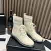 Designer Boots Luxury Boot äkta läderstövlar Ankelstövlar Kvinna Kort start Sneakers Trainers Sandaler Sandaler av varumärke S483 002