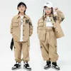 Ragazzi Street Dance Giacca ampia Pantaloni cargo color kaki Camicia Hip Hop per ragazze Set di vestiti Joggers per bambini Streetwear per bambini Costumi Jazz