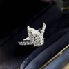 Fedi nuziali Huitan Pera Cubic Zirconia Cristallo Donna Accessori di tendenza di lusso per i gioielli femminili di temperamento della festa della sposa