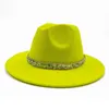 Breda brimhattar hink hattar borrband fedoras hatt kvinnor män hat naturlig färg unisex mode kyrka panama hatt ull fedoras jazz cap brim grossist 231101