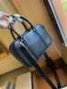 Toppkvalitet Keepall Duffel Väskor Kudde påse Kvinnor Real Leather Axel Bag Handväskor Damer Tote Luxurys Designers Womens Bags