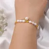 Bracelet de perle à double couche élégant à brin pour femmes Braceuses à cristal brillant brillant