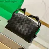 Sac de créateur Bvs Nouvel étui pour appareil photo en cuir souple Petit sac à dos en peau de vache noire Diagonale Croix Sac pour téléphone portable Petit carré avec logo Peau d'agneau véritable YJST