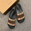 Designer pantoffels Slide tartan sandaal Mule Vintage dames heren afdrukken Casual schoenen groothandel Summer Beach Sliders rubberen sandaal reizen zwembad platte slides loafer