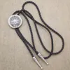 Collane con ciondolo Fab Aztec Maya Messico Calendario dettagliato Maschera Fibbia in pelle Bolo Tie Collana di gioielli regalo da uomo di moda