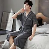 Mäns sömnkläder Fashion Bathrobe Style Thin Cotton Knited Men Robes V Neck Mens Sexig Summer Male Kimono Kort ärm Pyjamas L-4XL