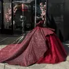 Wino czerwony błyszcząca sukienka Quinceanera z ramiona xv sukienka para eventos eventole Applique Sweet 16 Princess Vestido de 15 Quinceaneras