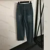 Jeans da donna lato tridimensionale lettera in rilievo design a vita alta cilindro dritto gamba larga pantaloni alla moda in denim