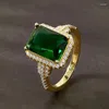Alyanslar Caoshi Soylu Lady Party Ring ile Parlak Yeşil Zirkonya ile Altın Renk Mücevher Nişan Töreni Muhteşem Aksesuarları