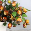 Dekorativa blommor höstar kransar dekor Berry gren faux bröllop konstgjorda holly stjälkar växter