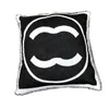 Luksusowe litery Rzuć poduszka kaszmirowa projektant poduszka kaszmirowa dekoracyjna poduszka bez wewnętrznej luksusowej marki poduszki samochodowe tanie poduszki w sprzedaży