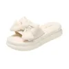 Sandaler 35-39 36-39 Flip Flop Slippers Högkvalitativa kvinnors sneakers skor Summer Sport Sapateni Low Priser Original Fit