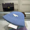 Nyligen listade kvinnliga Beanhat Designer Male Beanhat Sticked Hat Autumn och Winter Warm Casual Fashion Hat Hot 4 Models Inkluderar en mängd olika färger