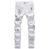 Jeans pour hommes High Street Fashion Brand Hole English Broderie Impression Noir et Blanc Slim Fit Petit Tube Droit Personnalisé Graffiti Jeans Hommes