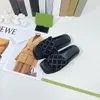 pantoffels designerschoenen damespantoffels geborduurde print outdoorschoenen platte schoenen comfortabele dikke bodem antislip sandalen met vierkante kop strand met doos