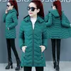 Kadın Trençkotları 2023 Sonbahar Kış Yastıklı Ceket Kadın Palto Moda Miste Mid-Mongt Slim Söndürülebilir Kapşonlu Dış Giyim Kadınları 6xl