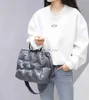 Bolsos de hombro Bolsos Bolso de hombro espacial para mujer Bolso de hombro para mujer de moda Abrigo de lujo Ropa de cama y bolso Bolso con cojín cruzado para mujercatlin_fashion_bags