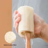 Loofah på en pinne naturlig loofah svampar långt handtag baddusch svamp duschborste kroppsvamp skrubber för män och kvinnor