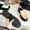 고급스러운 디자이너 여성 로퍼 신발 신발 드레스 신발 정품 가죽 블랙 브라운 모카신 비즈니스 수제 신발 공식 파티 사무실 웨딩 맨