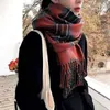 Sciarpe Inverno Caldo Plaid Designer di Lusso Sciarpa di Cachemire Scialle Per Le Donne Degli Uomini di Moda di Spessore Retro Britannico Nappa Pashmina Femme 231101