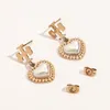 Kolczyki stadninowe Pearl Bridal Earring Projektant moda barokowa dla kobiety miłość srebrne złoto geometryczne luksusowe biżuterię obręcze dla kobiet projektanci 1d9u