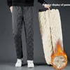 Pantalones al aire libre Chaqueta de invierno de cachemira para nieve para hombre, pantalones de algodón, terciopelo grueso y pantalones cálidos de gran tamaño a prueba de viento para exteriores 231102