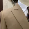 Mäns kostymer blazers brittisk stil dubbelbröst män blazer lyxig solid elegant blazer homme bröllop affärsklänning social bankett smoking dräkt 231102