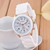 Kvinnors klockor Sdotter Women Watches Fashion Luxury Brand Women's Watch Silicone Strap Quartz Wrist Watch for Female Relogio Feminino 231102