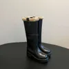 Miui Famille de chaussures pour femmes de meilleure qualité Bottes hautes épaisses 2024 Nouveau talon épais Tête ronde Longueur du genou chaud Bottes longues épaisses