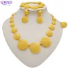 Set di gioielli da sposa Set di gioielli di moda color oro per le donne Collana di lusso da sposa Orecchini Bracciale Anello Set Dubai Regali di nozze africani 231101