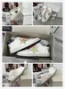 Tasarımcı Lüks Sıradan Ayakkabı Kadın Siyah Beyaz Deri Deluxe Marka Altın Süper Kristal Düşük En İyi Deri Gümüş Yıldız Spor Ayakkabıları Orijinal Kutu ile Ayakkabı