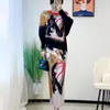 ワークドレスハイエンドのミヤケプリーツ女性2ピースセット：長袖抽象プリントルースTシャツハイウエスト印刷スカート