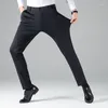 Abiti da uomo Pantaloni da uomo business casual Pantaloni neri grigi blu scuro Pantaloni adatti Abbigliamento da ufficio Tessuto misto nylon spandex Elegante 4 stagioni