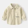 Barnskjorta Corduroy Boys Cardigan Baby Boys Shirts Långärmad skolblus Barn Vit skjorta för småbarn pojkar blus barn toppar hösten 230331