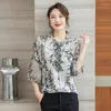 Blouses Femmes Automne Été Femmes Blouse En Mousseline De Soie Floral Tops Trois-quarts Manches Bouton Élégant Bureau Dame Style Coréen Vêtements Femme