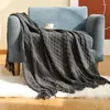 Decken Nordic Sommer Klimaanlage Decke Gestrickte Plaid Soild Farbe Sofa Werfen Mit Quasten Reise Nickerchen Drop