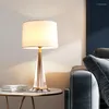 Настольные лампы Crystal Lamp Fashion Light Luxury Living Room спальня спальня прикроватная северная модель проекта Nordic All-Copper