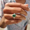 Anéis de casamento Caoshi moda delicada banda para mulheres brilhante verde zircônia cristal pedra dedo jóias cerimônia de noivado festa