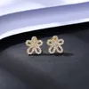 Korea Sweet Microinlaid Zircon Flowers S925 Silver Studörhängen Fashionabla charmiga kvinnor pläterade 18K guldörhängen Premium lyxsmycken