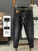 Jeans pour hommes Designer Jeans imprimés haut de gamme, pantalons micro Harlan tendance pour hommes, coupe ajustée et polyvalente, nouveaux leggings fuselés pour l'automne 2023 C0VN