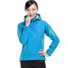 Outdoor Jackets Women's Hooded Jacket Thick Single Layer Cold-proof Windproof Fluffy Softshell Coat Sportswear Accessories