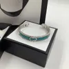 Braccialetto di design Bracciale rigido Uomo Donna Regalo Acciaio inossidabile Lettera classica Braccialetti Gioielli Donna Alta qualità Prodotti raffinati Bracciali A8