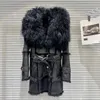 Casacos de Trench das Mulheres Prepomp 2023 Coleção de Inverno Lambswoll Fur Collar Design Cinto Slim Cintura Longa Casaco Mulheres Jaqueta de Couro Falso GM189