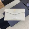 2024 Mode Luxe Clutch Bags Europese Mode Mannen en Vrouwen Lederen Portefeuilles Kaarthouders Tassen Kwaliteit Creditcard Portefeuilles 231015