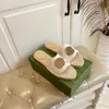Moda Joker Beach Flip-Flops Designer Shappers Sandals planas femininas Couro marrom preto Branco plus size 35-42