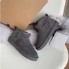 Designer stövlar tasman tofflor snö boot australia ulrta mini boots päls på läderstövlar plattform stövlar varm päls fluffig fotled