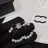 Spilla di perle di design di lusso Spilla con fiocco in stile boutique nero Moda autunnale Accessori per gioielli da donna Design Regalo d'amore per le donne Spilla di fascia alta