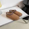 Designer Laarzen Tasman Slippers Sneeuwlaarzen Australië Ulrta Mini Boots Bont Op Leren Laarsjes Platform Laarzen Warm Bont Pluizige Enkellaars